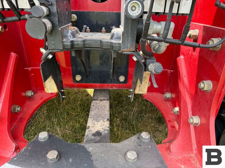 2015-case-ih-steiger-420-rowtrac-image-61