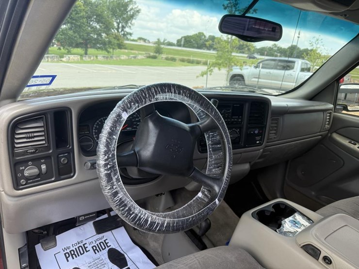 2000-chevrolet-silverado-1500-image-12