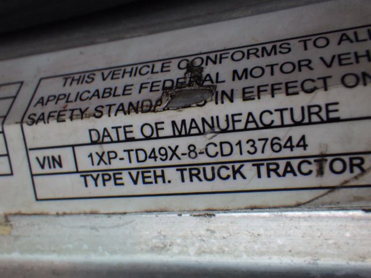 2012-peterbilt-367-image-20