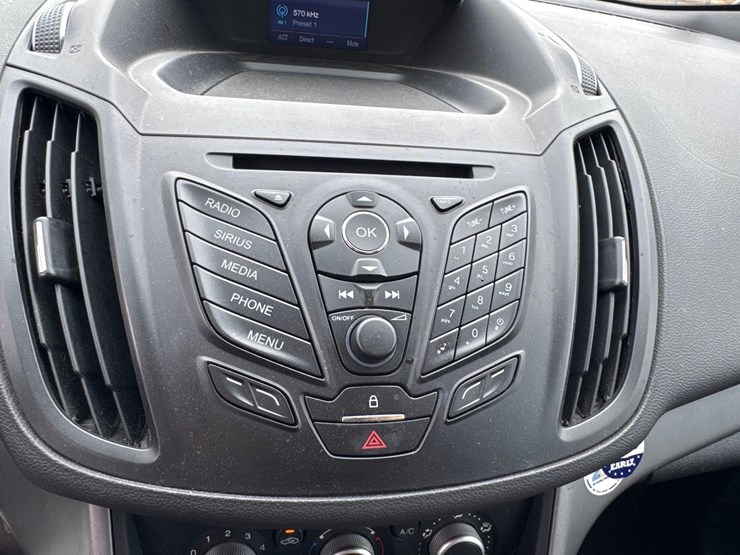 2015-ford-escape-image-14