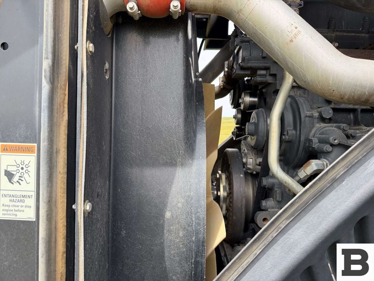 2015-case-ih-steiger-420-rowtrac-image-75