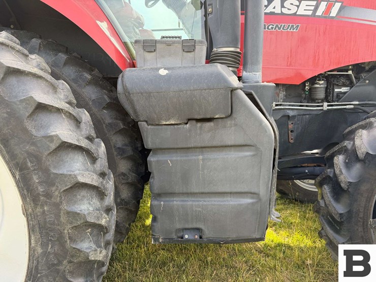 2014-case-ih-magnum-260-cvt-image-54