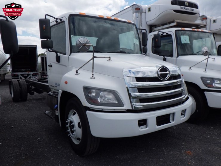 2019-hino-338-image-5