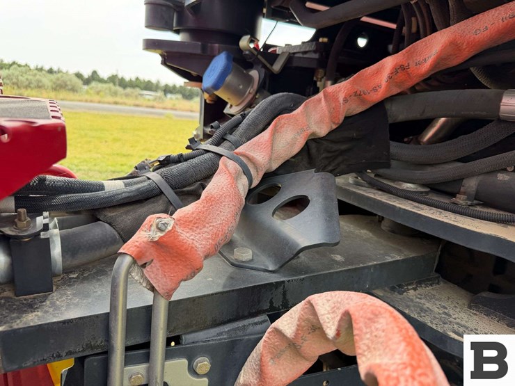 2015-case-ih-steiger-420-rowtrac-image-76