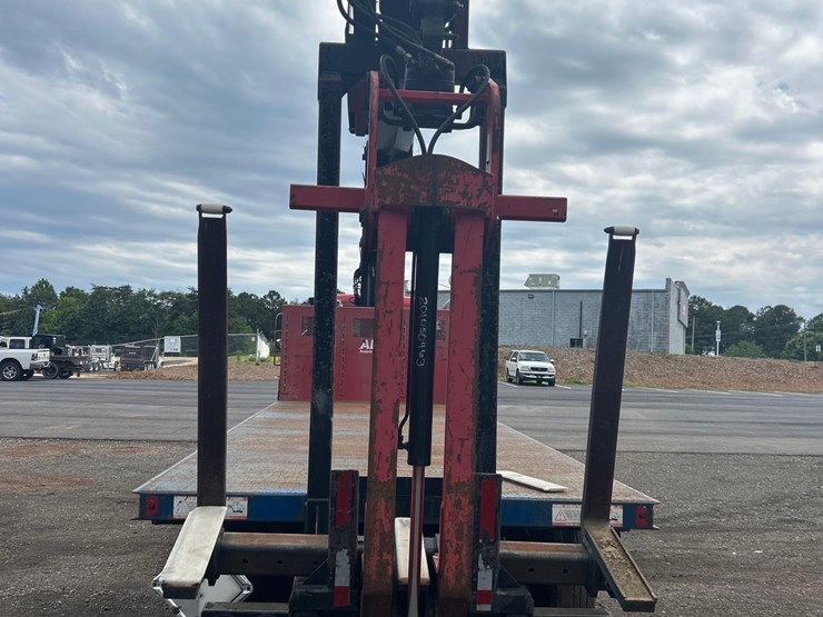 2016-mack-granite-gu713-image-5