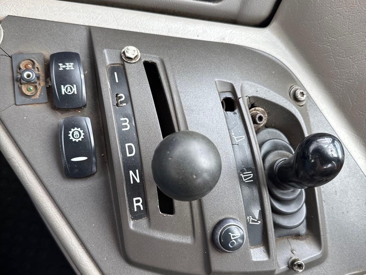 2017-volvo-a30g-image-23