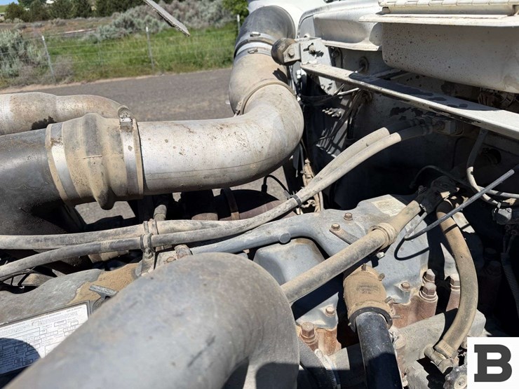 1990-mack-rd688s-image-49