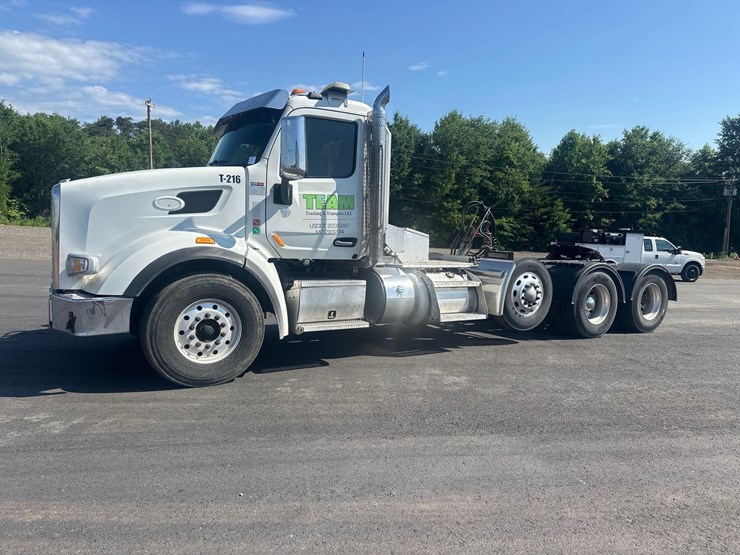 2016-peterbilt-567-image-1