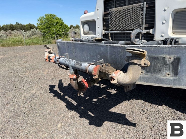 1990-mack-rd688s-image-9