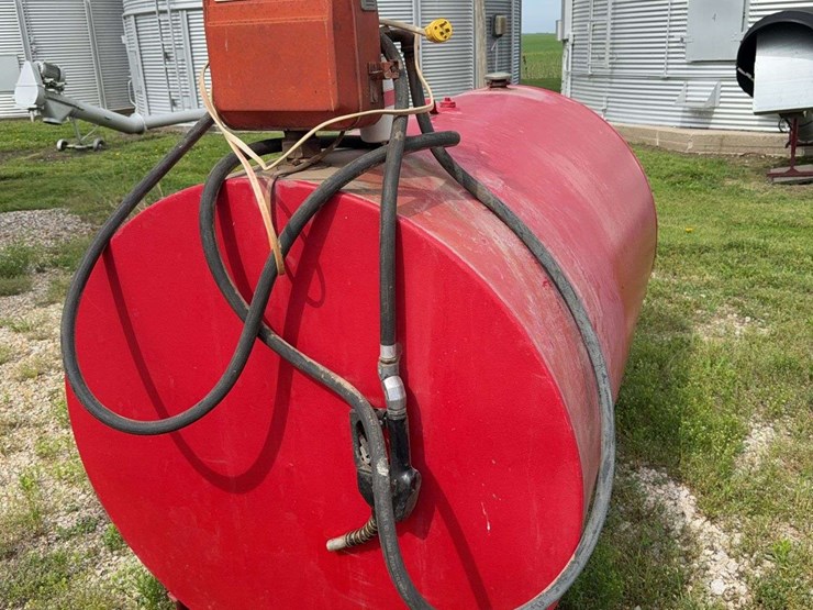 500-gallon-fuel-tank-gas-boy-pump-image-3