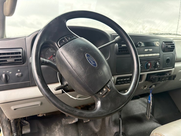 2006-ford-f350-image-22