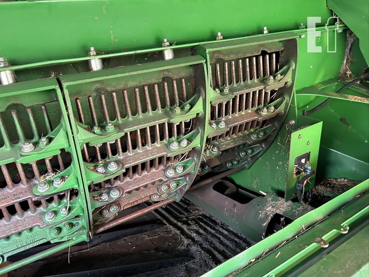 2016-john-deere-s680-image-39