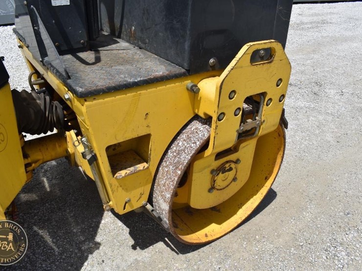 2010-bomag-bw138-image-15