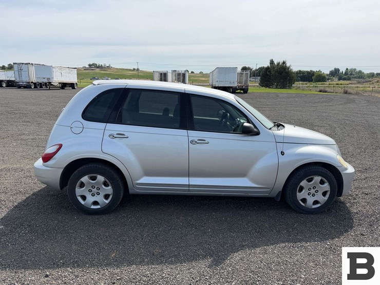 2009-chrysler-pt-cruiser-image-7