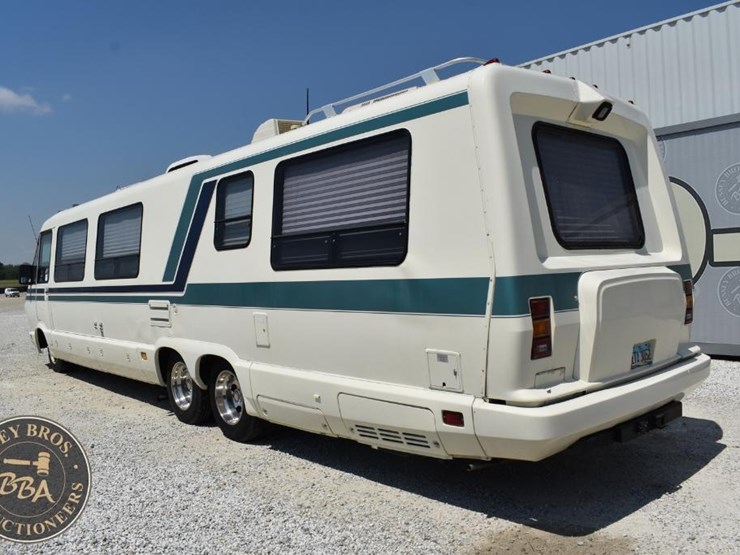 1988-chevrolet-winnebago-42962-image-5