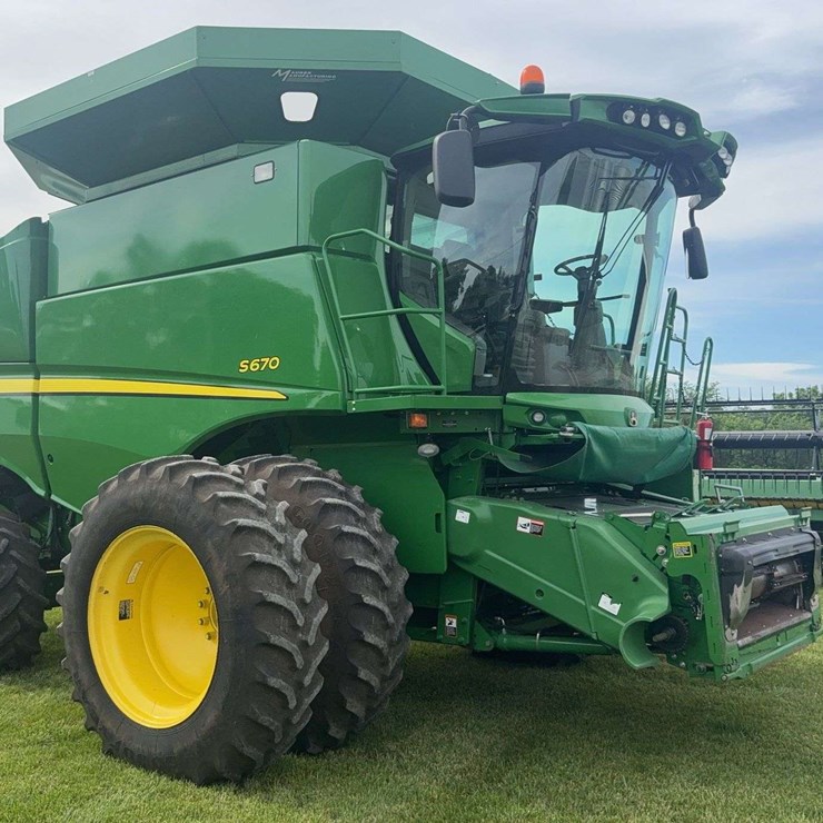 2013 JOHN DEERE S670