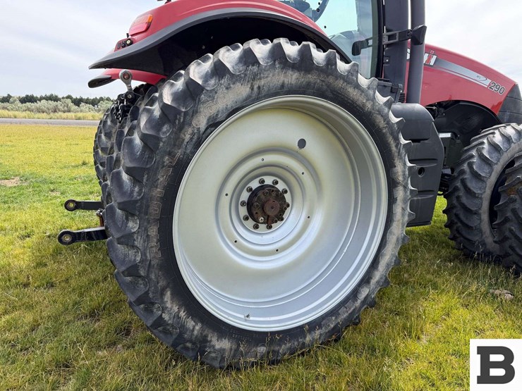 2014-case-ih-magnum-290-image-51