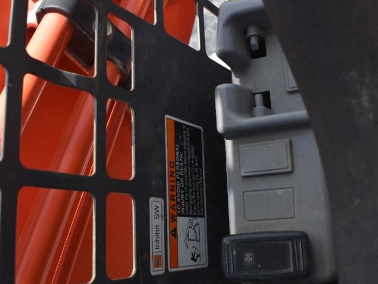 kubota-svl90-2-image-47