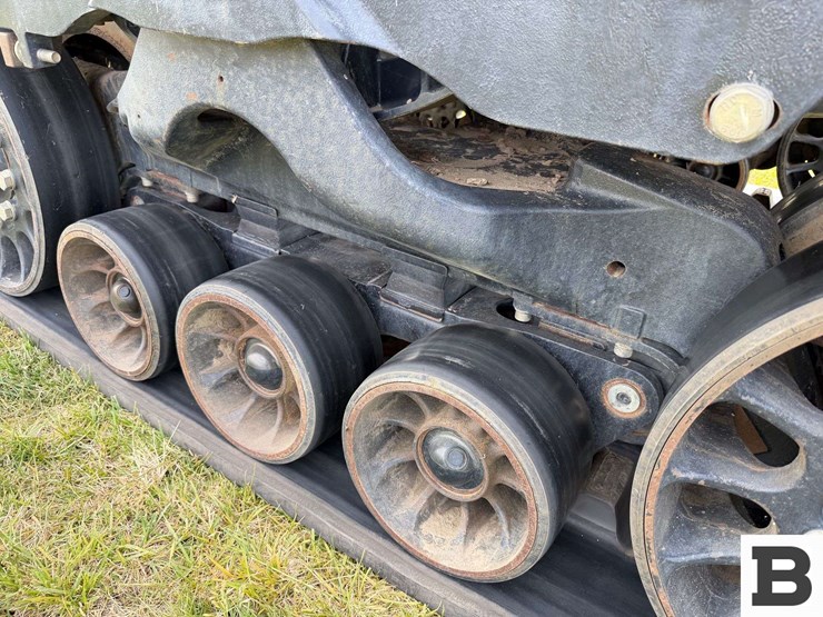 2015-case-ih-steiger-420-rowtrac-image-86