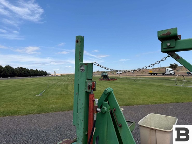 john-deere-6-image-10
