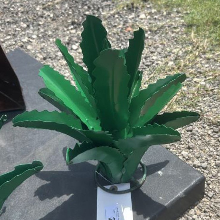 #274 • Metal Art - Small Aloe Plant
