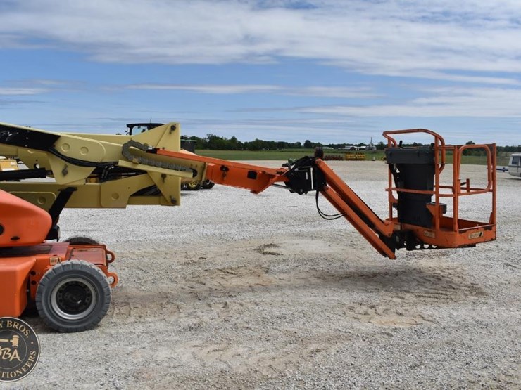 2012-jlg-e400ajpn-image-12