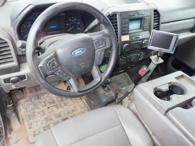 2018-ford-f450-xl-image-13