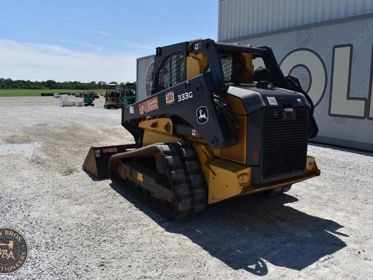 2019-deere-333g-image-11