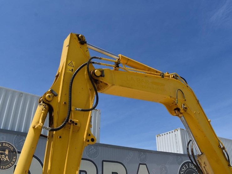 2020-komatsu-pc88mr-10-image-25