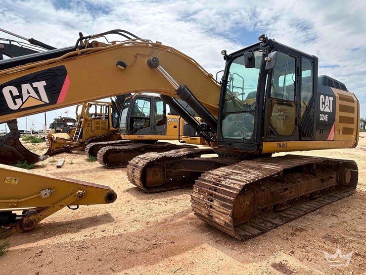 2012-caterpillar-324e-image-3