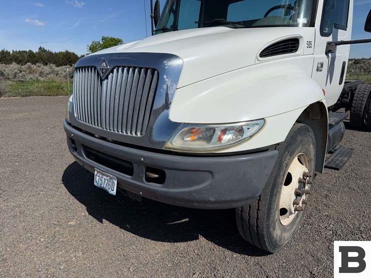 2006-international-durastar-4200-image-10