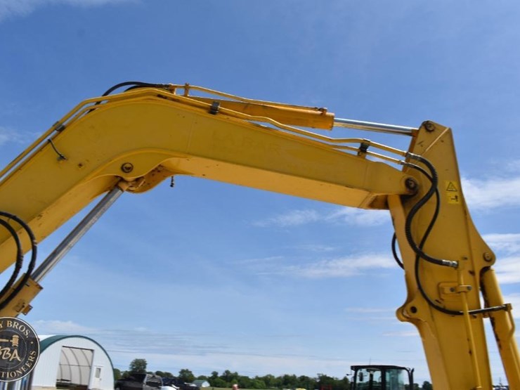 2020-komatsu-pc88mr-10-image-30