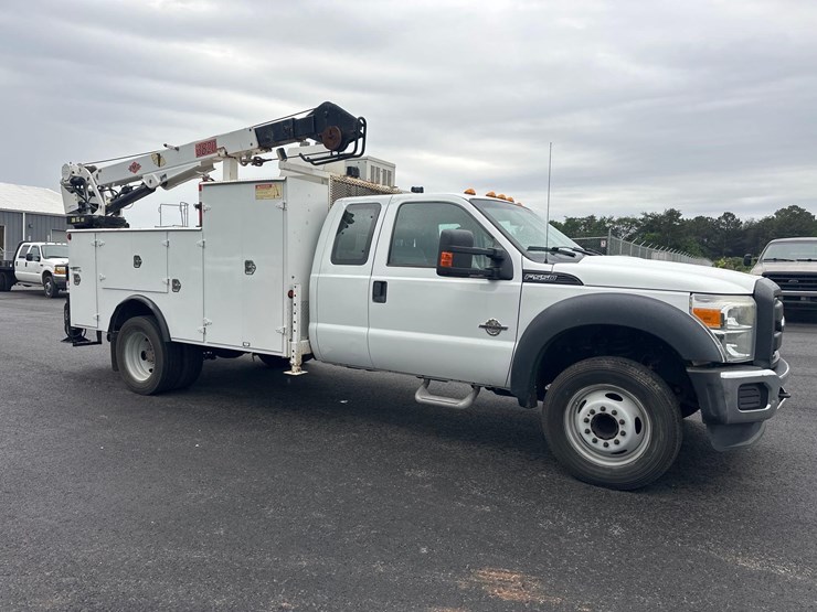 2016-ford-f550-xl-image-2