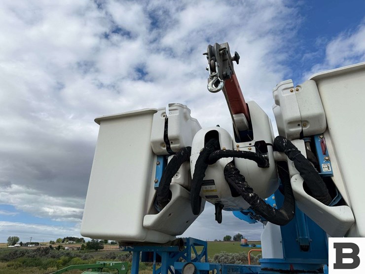 2013-altec-am55-image-11