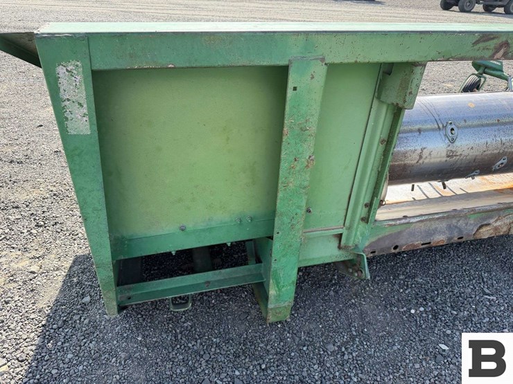 john-deere-212-image-17