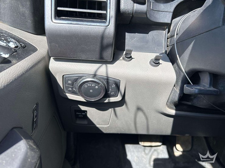 2019-ford-f150-image-15