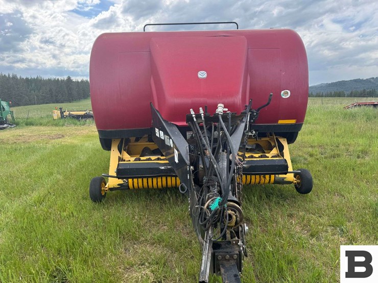 new-holland-bb9080-image-3