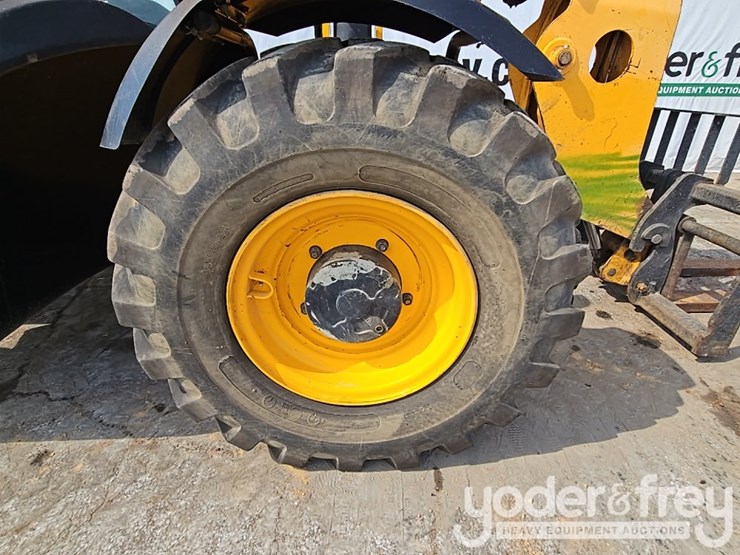 2014-jcb-507-42-image-12