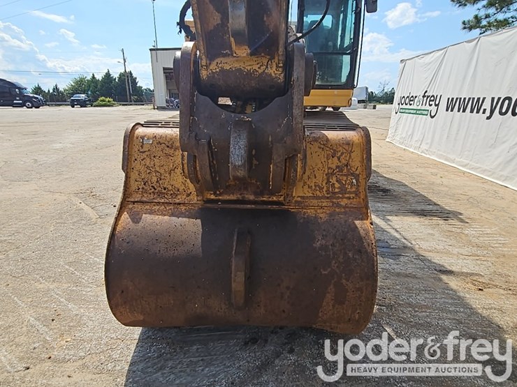 2018-caterpillar-335fl-image-16