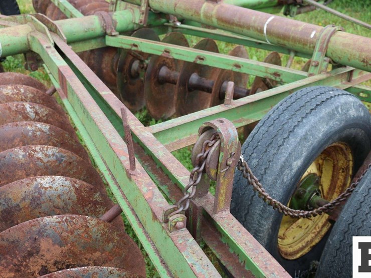 john-deere-14-image-8