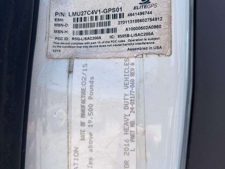 2016-freightliner-m2-106-image-16