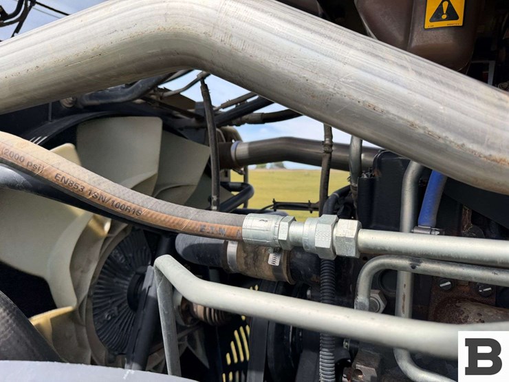 2014-case-ih-magnum-260-cvt-image-91
