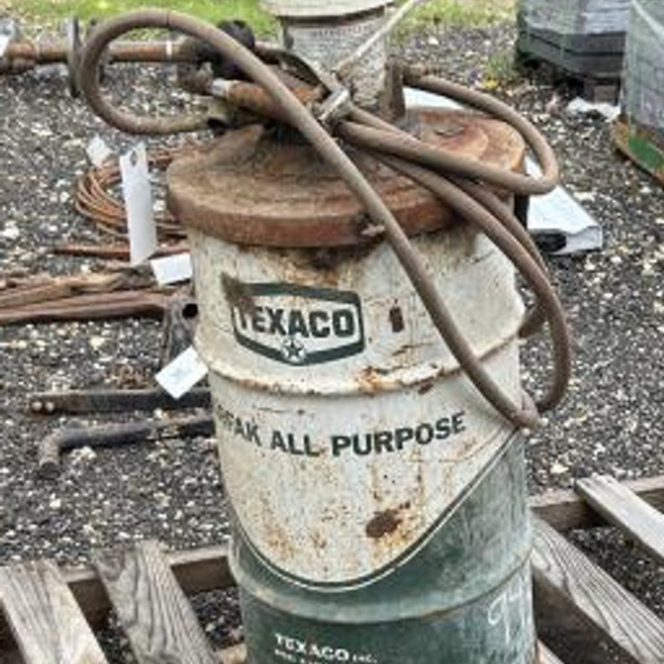 #232 • Graco Pneumatic Grease Gun w/