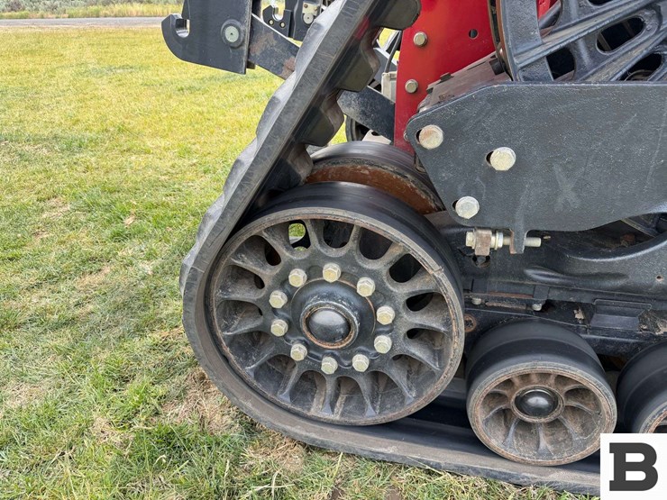2015-case-ih-steiger-420-rowtrac-image-52