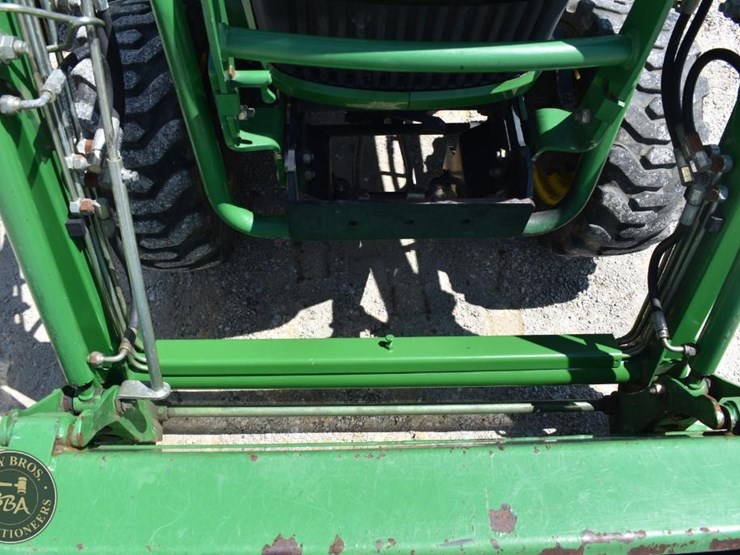 2007-john-deere-2320-image-18