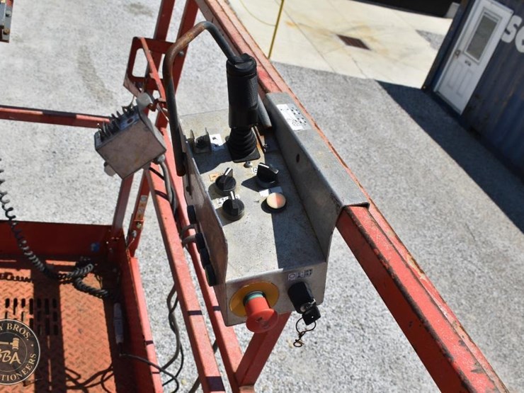 skyjack-sj9250rt-image-32