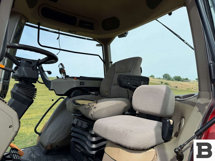 2014-case-ih-magnum-200-cvt-image-86
