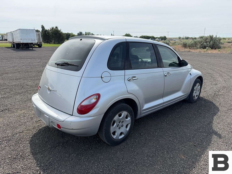 2009-chrysler-pt-cruiser-image-6