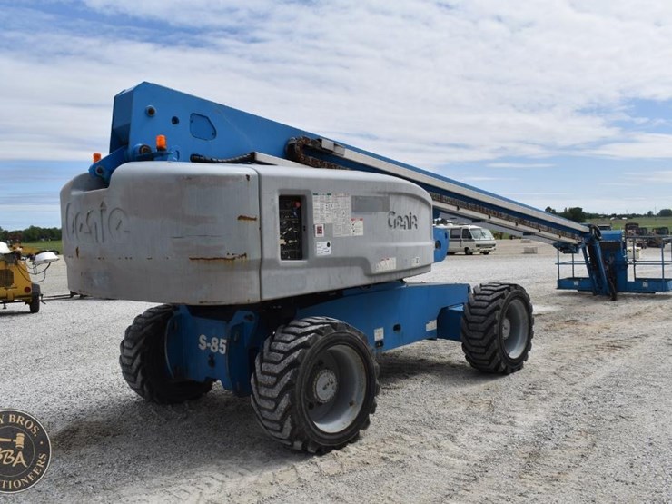 2013-genie-s85-image-9