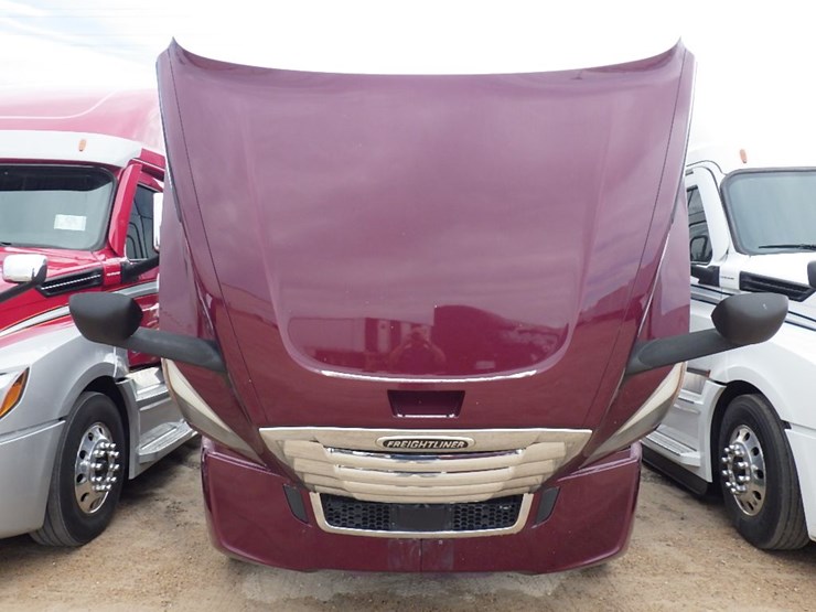 2022-freightliner-cascadia-126-image-26